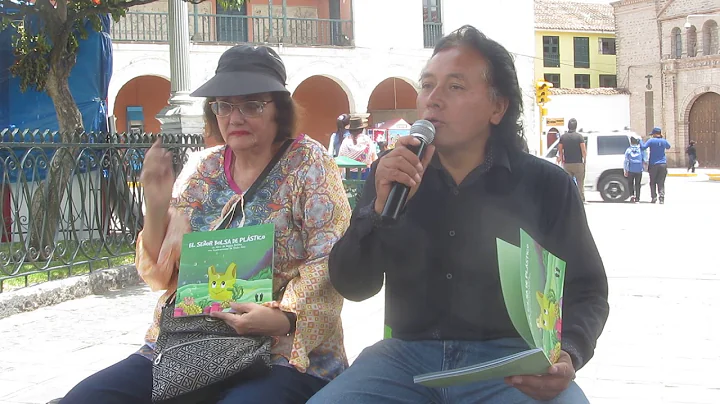 Presentacin del libro "Seor Bolsa de Plstico" - Re...