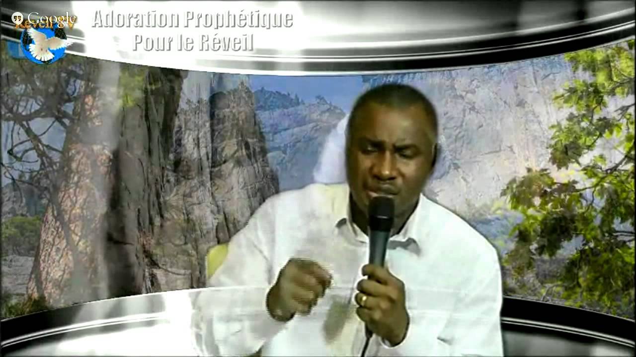 PRIERE DE COMBAT CONTRE LA SIRENE DES EAUX - Prophète Elisée Kouakou