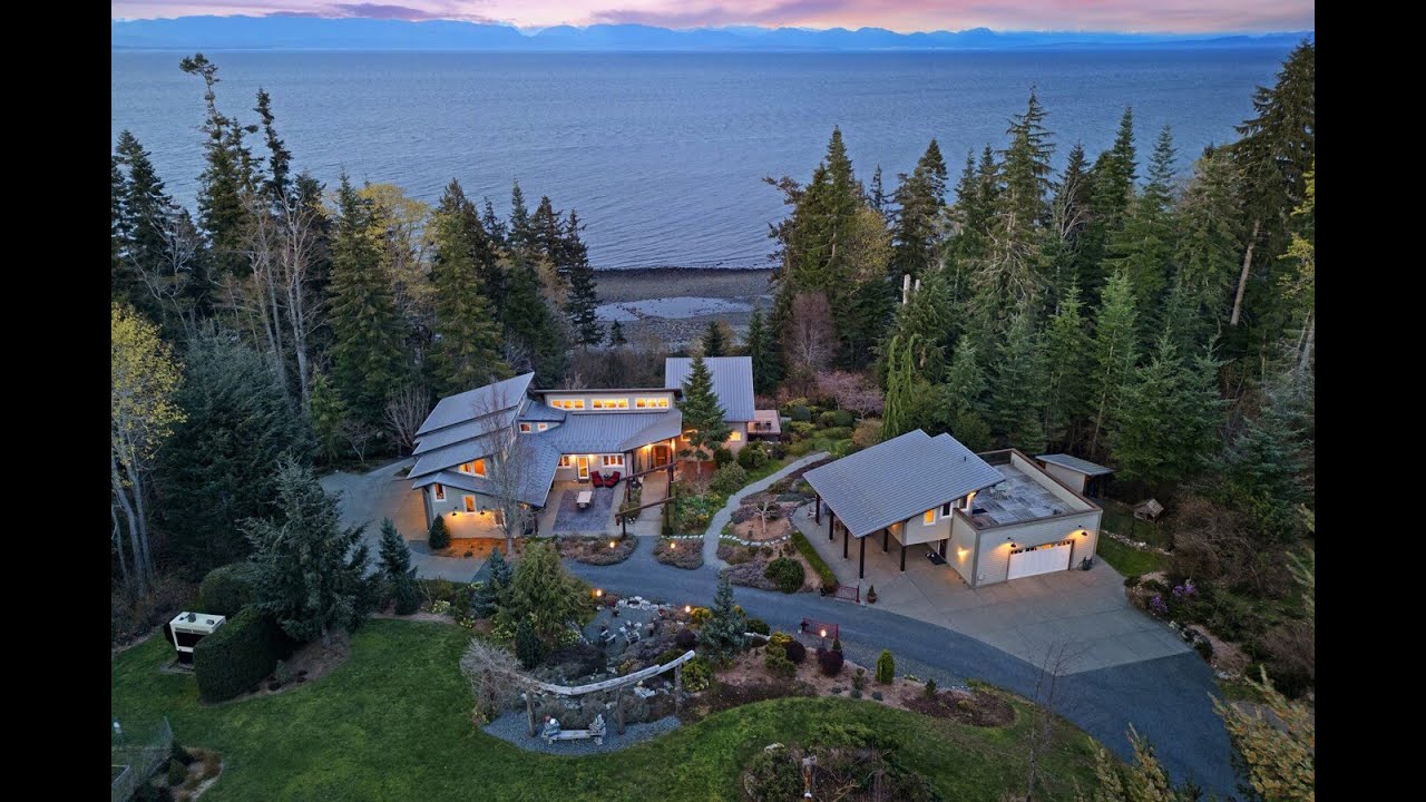 6520 Eagles Drive, Courtenay, BC - Sotheby's International Realty Canada