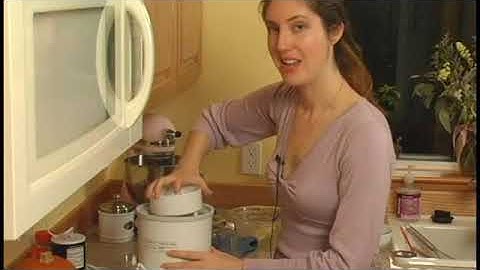 Cuisinart ICE-45 Mix It In Soft Serve 1-1/2-Quart Ice Cream Maker, White