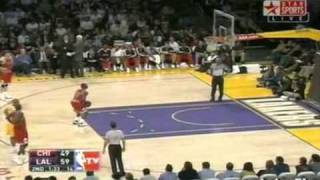 Lakers dunks vs. Bulls (08-11-18)