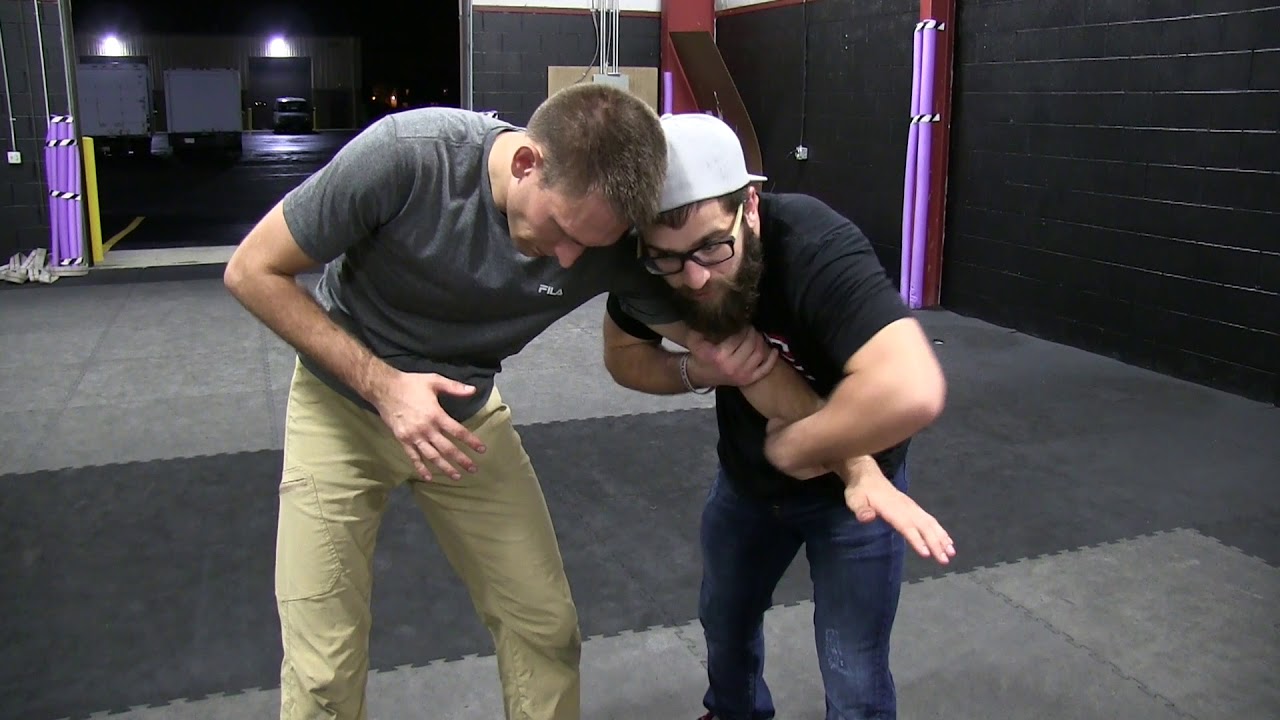 Fight Access A Look at In-Fight Weapons Access - YouTube
