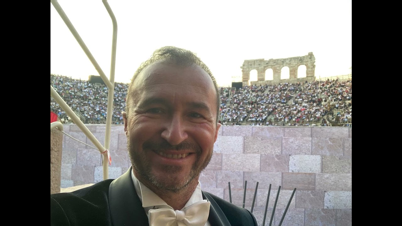 Claudio Corradi, tenore - E lucevan le stelle - Tosca - Giacomo Puccini