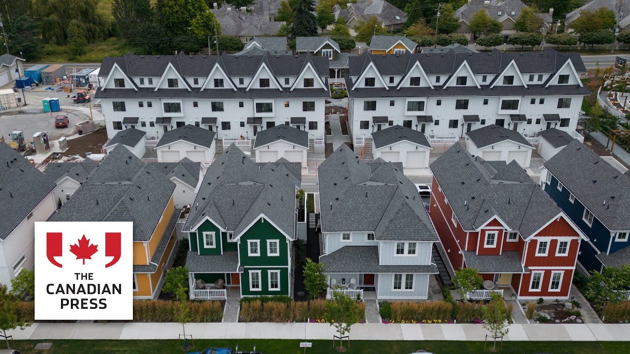 October home sales down from last year: CREA