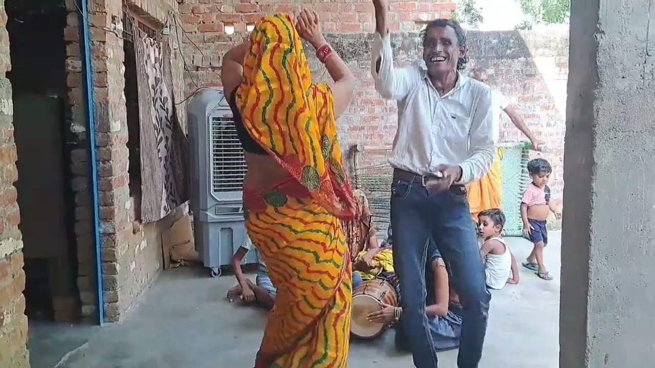 राजा मेरो अवना वनेगी साजे मे  कमरा वनवांइदे न्यारे मे//gayak Naresh khatana 