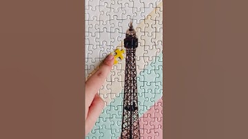 Have you ever seen the Eiffel Tower on a puzzle? 🤣 Yeah I thought so too… #paris #palapeli #puzzle