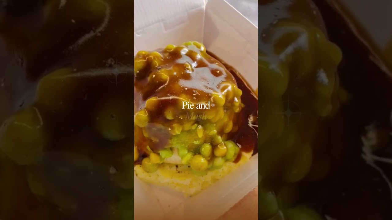 Bring holiday joy to your workplace with our Christmas catering services. 🎄🥂🎉  