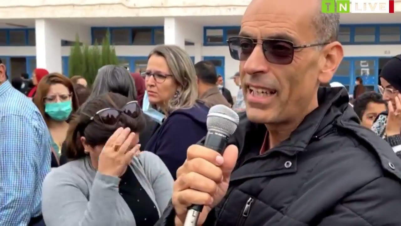 وقفة احتجاجية للاساتذة بمعهد ابن الرشيق الزهراء