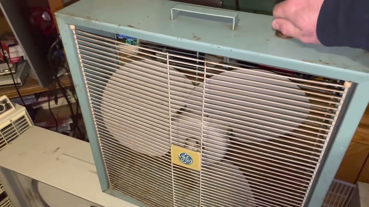 Vintage General Electric F11W16 Slimline Box Fan