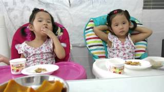 Aliza & Naomi 2015102901