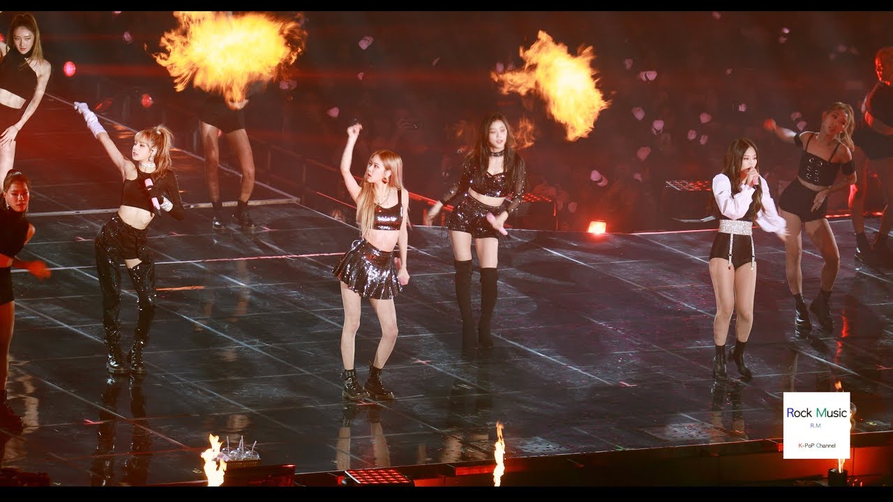 블랙핑크(BLACK PINK)불장난 Playing With Fire [4K 직캠]@181111 락뮤직 - YouTube