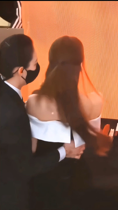 Female Bodyguard goes VIRAL for Protecting Female Idol...| #sana #twice #kpop #shorts