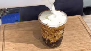 泰国生活\/秋天的第一杯奶茶。推荐曼谷iconsiam二楼的幸福堂！