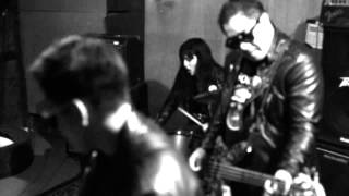 Video thumbnail of "Generacion Suicida -Todo Termina (Music Video)"