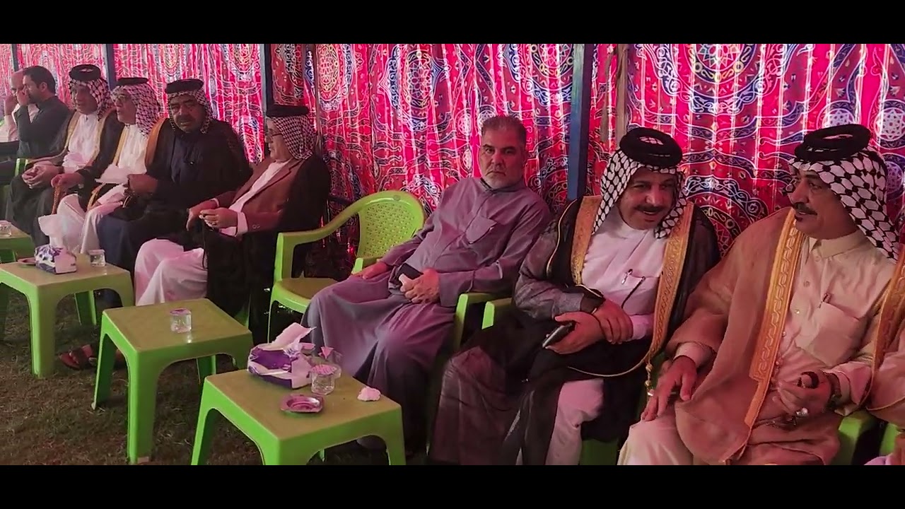 تجمع شيوخ ووجهاء قبيلة عكيل في مضيف الحاج صالح مهدي ذباح العكيلي