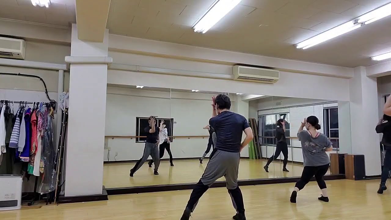 ktaba 202009 Jonas Blue, MAX   Naked choreography