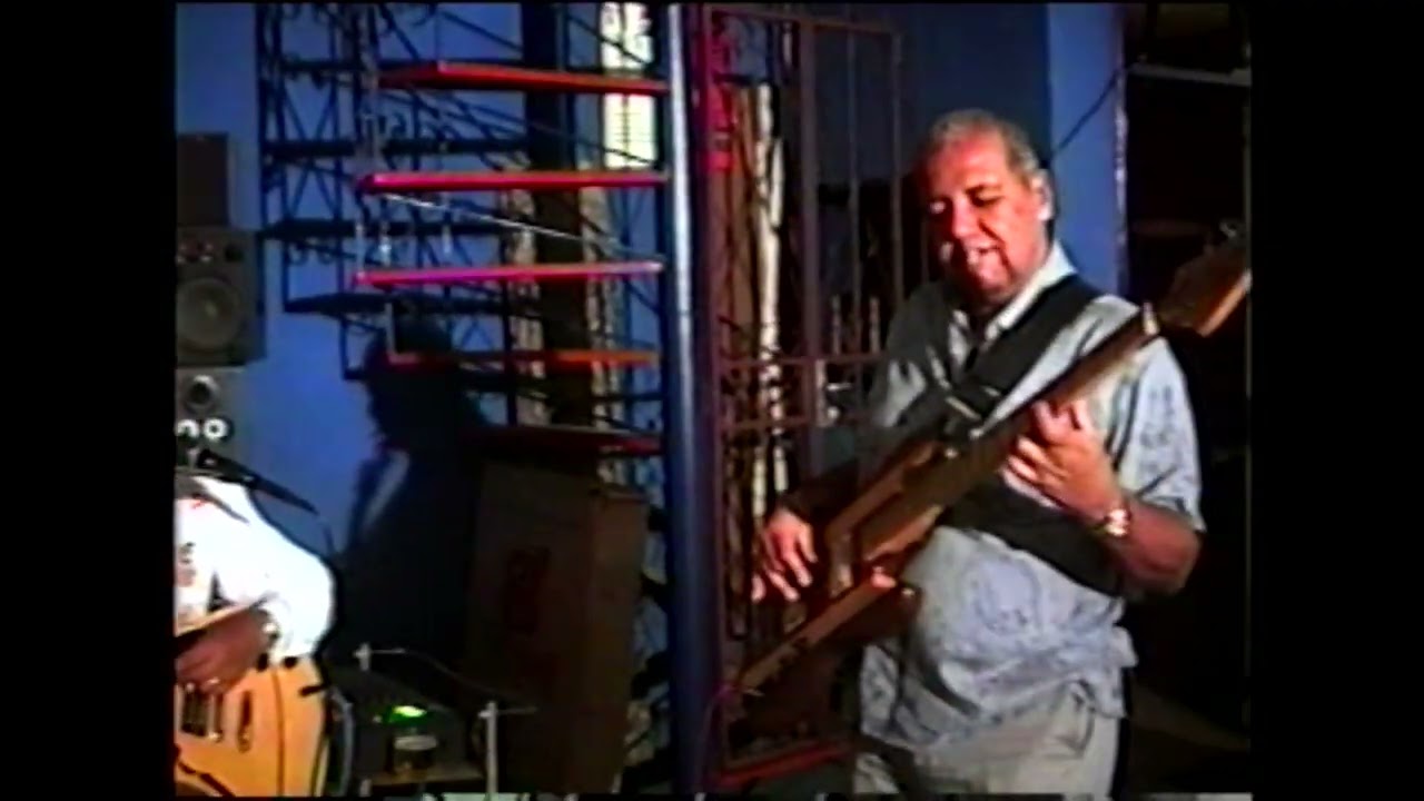 SHORT CUT MARCOS LEVY TRIO NO STUDIO BAR