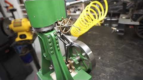 Clarkson Vertical Steam Engine with reverse