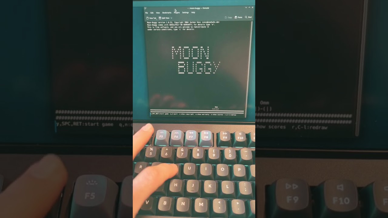 Command Line games: Moon Buggy #gaming #terminal #linux