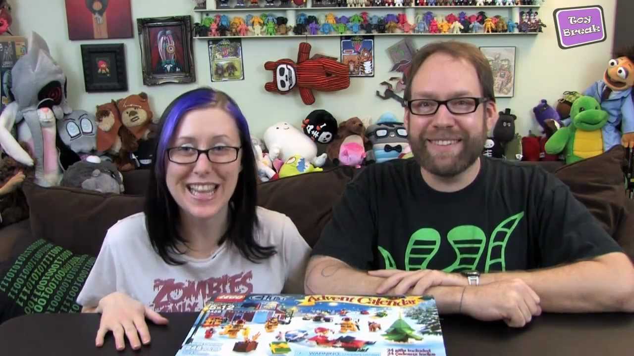 Day 21 LEGO City 2012 Advent Calendar Set 4428 Opening