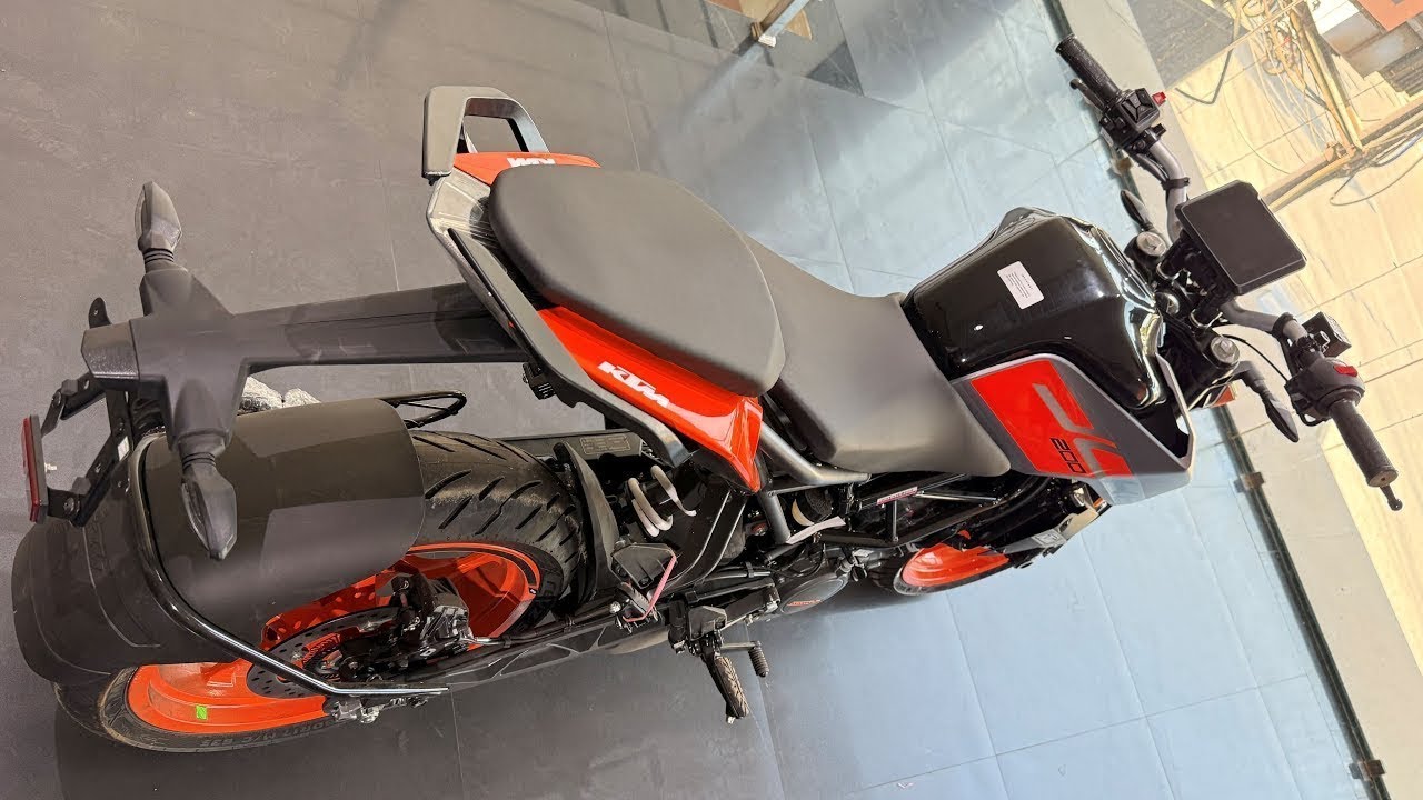 2026 New Model KTM DUKE 200 Detailed Review - 8 New Updates| On Road Price & New Disc Plate | Price?