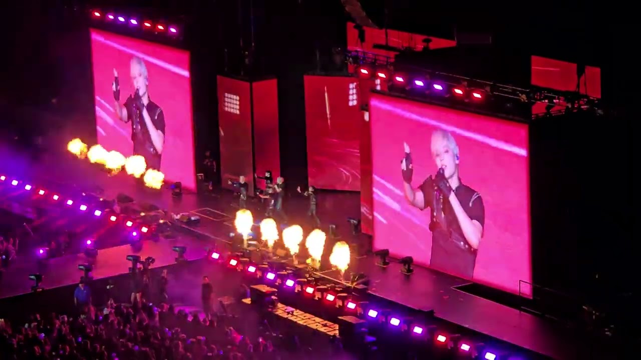 250912 TXT 'ACT: TOMORROW' IN LA Danger + Upside Down Kiss