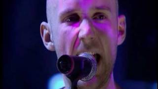 Moby - Live on Jools Hooland - New Dawn Fades chords