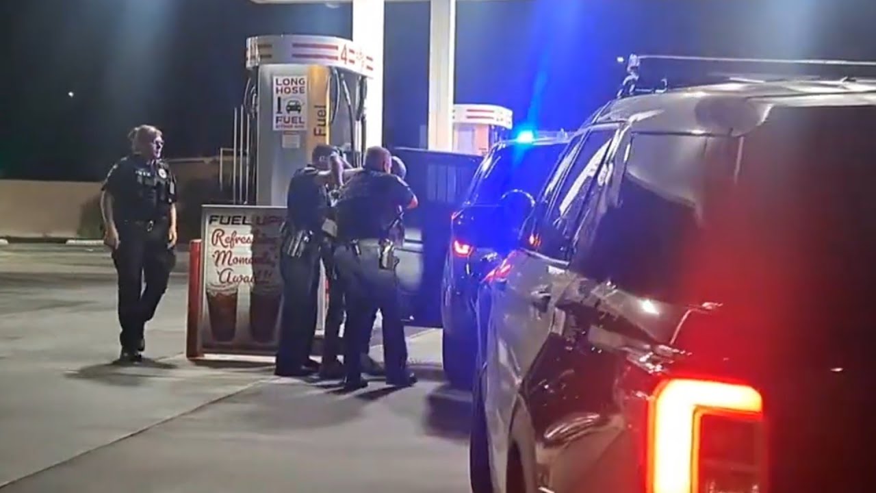 DRIVER ARRESTED FOR DUI AT GAS STATION IN FONTANA - YouTube