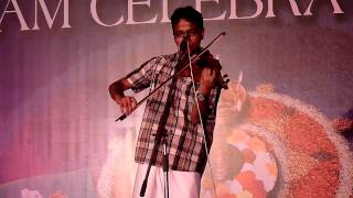 Video thumbnail of "Nee Manimukilaadakal (Vellithira) - Violin cover by Chandlu"