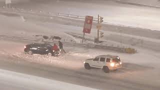 Good Samaritans help stuck driver going to NYC thru Fort Lee NJ blizzard snowstorm by GWB