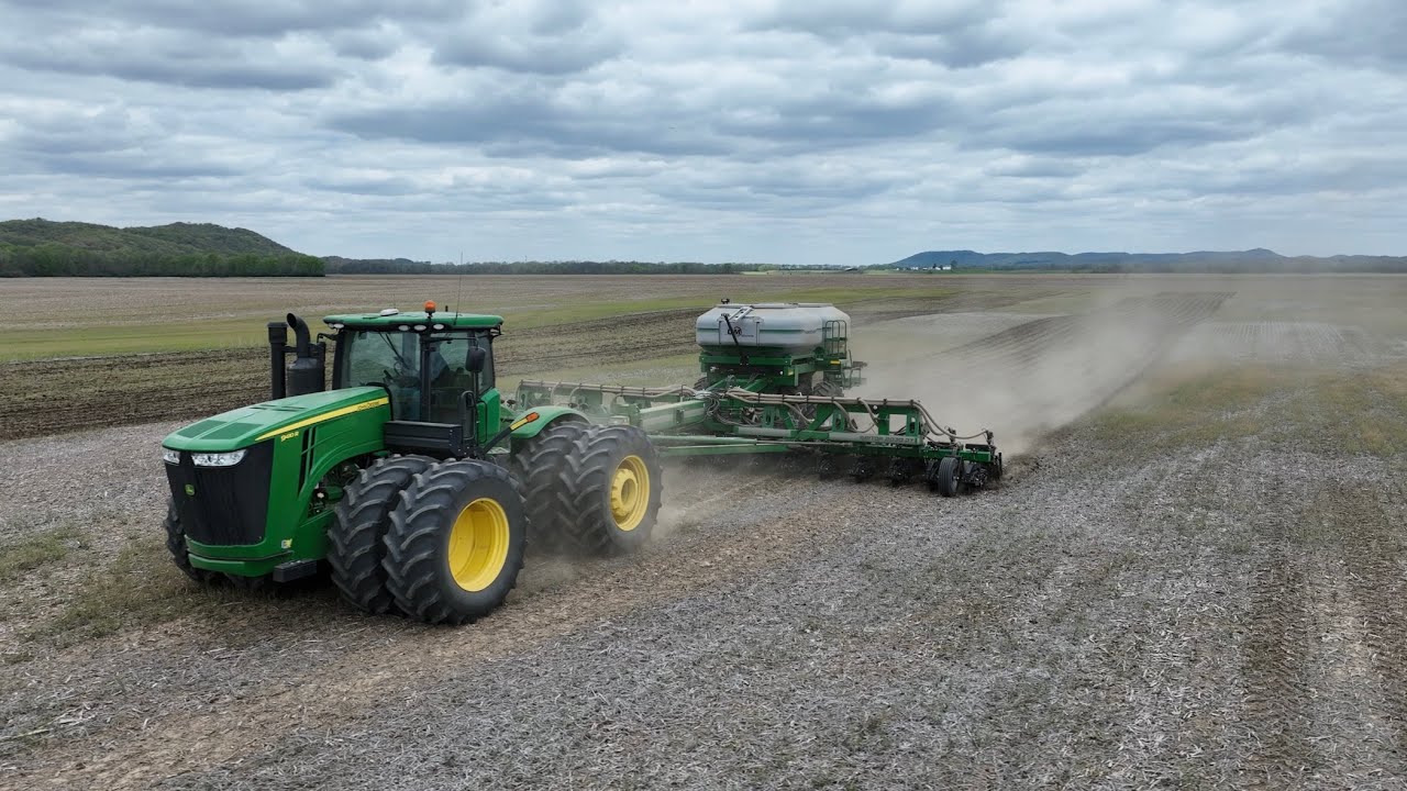 Strip tilling with and Unverferth Raptor and a John Deere tractor - YouTube