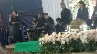saudari betran peto, ketrin peto suara merdu