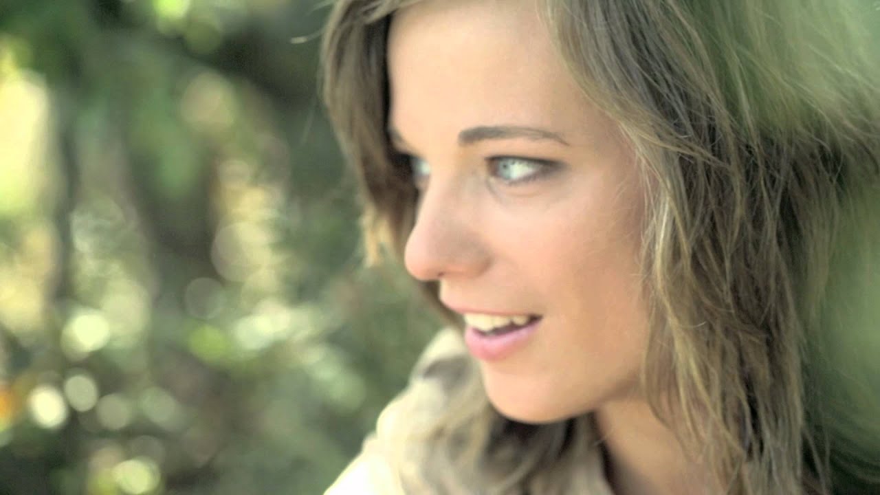 Noa Moon - Paradise (OfficialVideoclip)