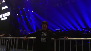 Josh Davidson - Shuki - By The Stage Of Paul Mccartney - Tokyo Dome - April 30 - 2107