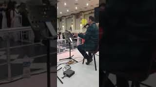 Suya Gi̇der Alli Geli̇n Has Geli̇n