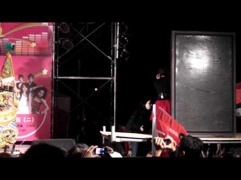 王彩樺6 talking(1080p)@大橋夜市 🏆