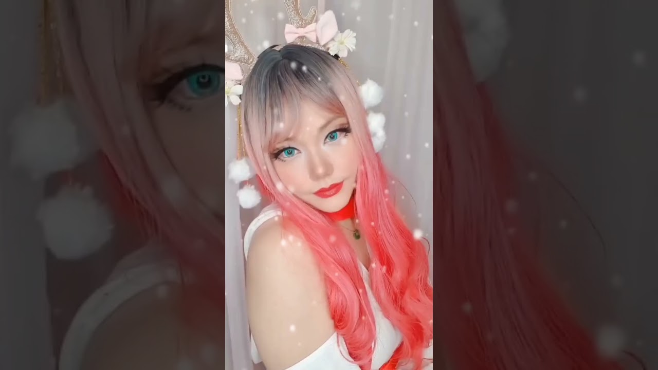 reindeer cosplay vs anime  