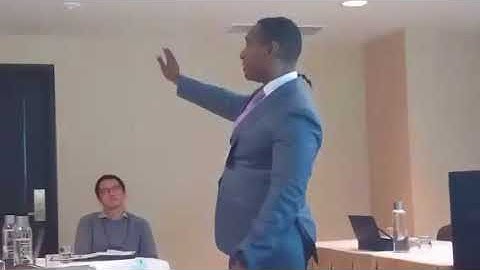 USING LIVE VIDEO STREAMING APPLICATIONS TO INCREASE ONLINE CLASSROOM ENGAGEMENT 1