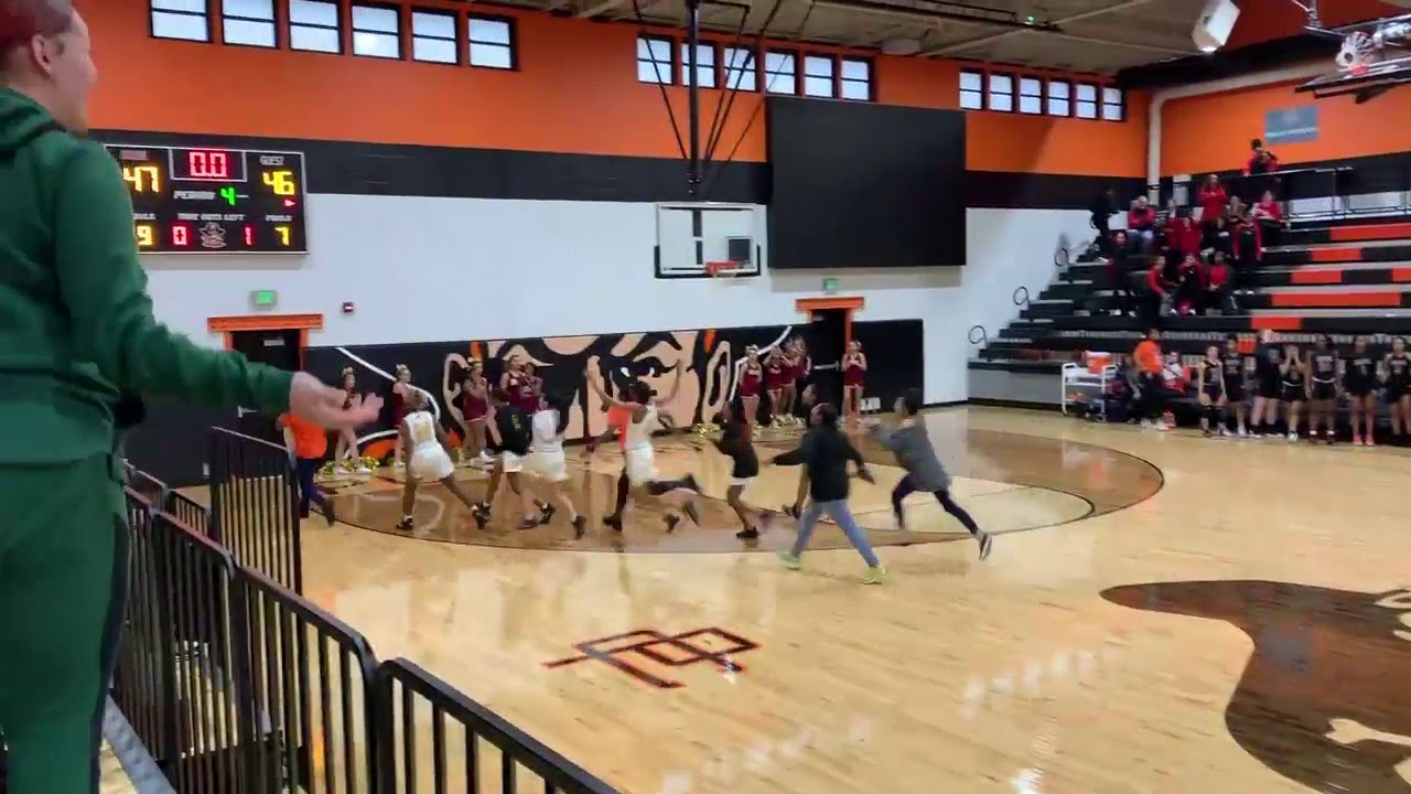 Varsity: Buzzer beater clinches win for Putnam City West - YouTube