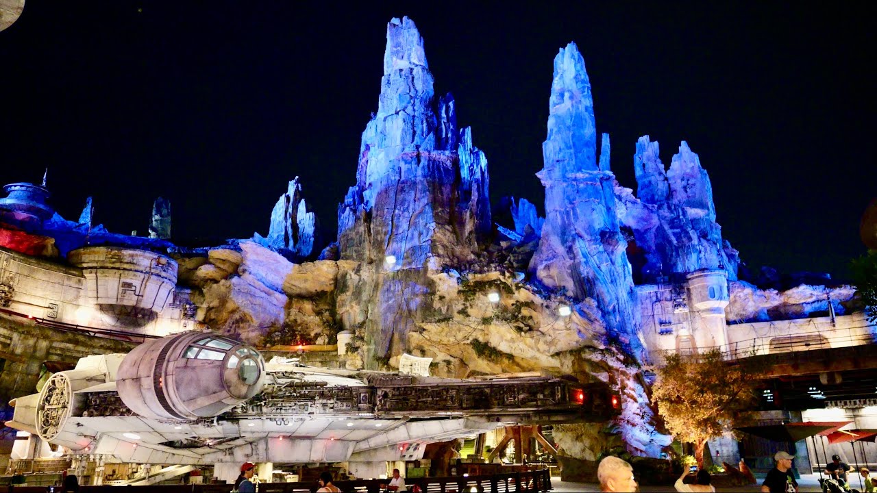 Star Wars Galaxy's Edge 2026 Summer Night Walkthrough | Disney's
