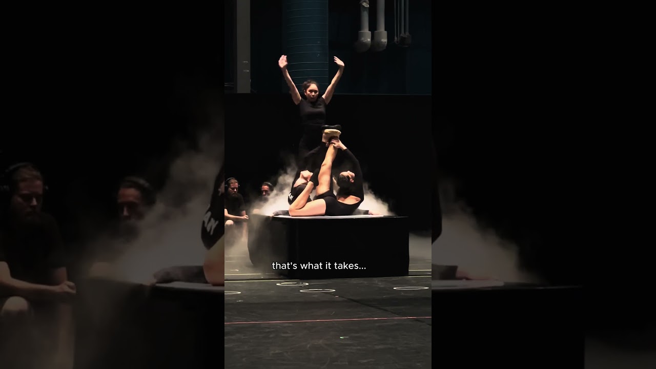 Cirque du Soleil ALIZÉ Contortion