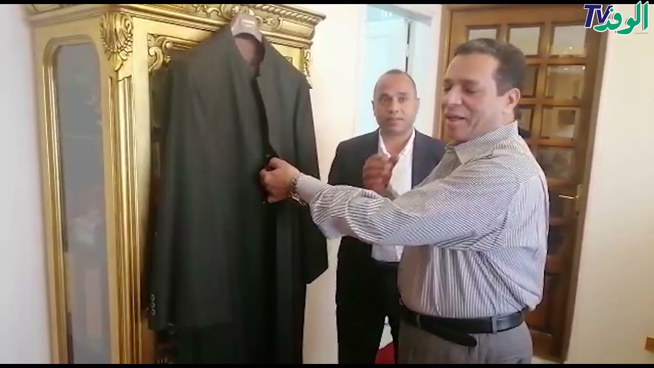 الوفد في منزل صاحب الصوت الذهبي الشيخ عبد الباسط عبد الصمد