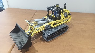Building Lego Technic 8043 Tracked Loader