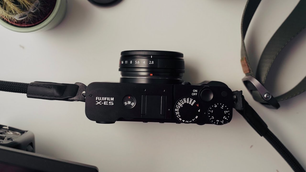 Краща ціна на Фотокамера бездзеркальна Fujifilm X-E5 kit 23mm f