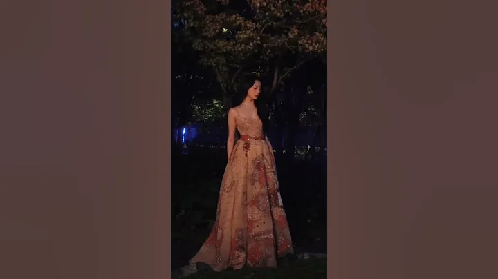 So Gorgeous babe🍁🧡 #guanxiaotong #gxt #关晓彤 - DayDayNews