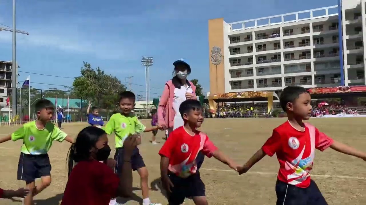 กีฬาสี โรงเรียนดาราสมุทร ล่าสุด EP.89|พี่กัสโต้&น้องกัสจัง พาเที่ยวโรงเรียน