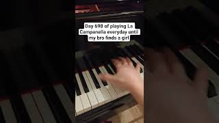 Day 698 of playing La Campanella #piano