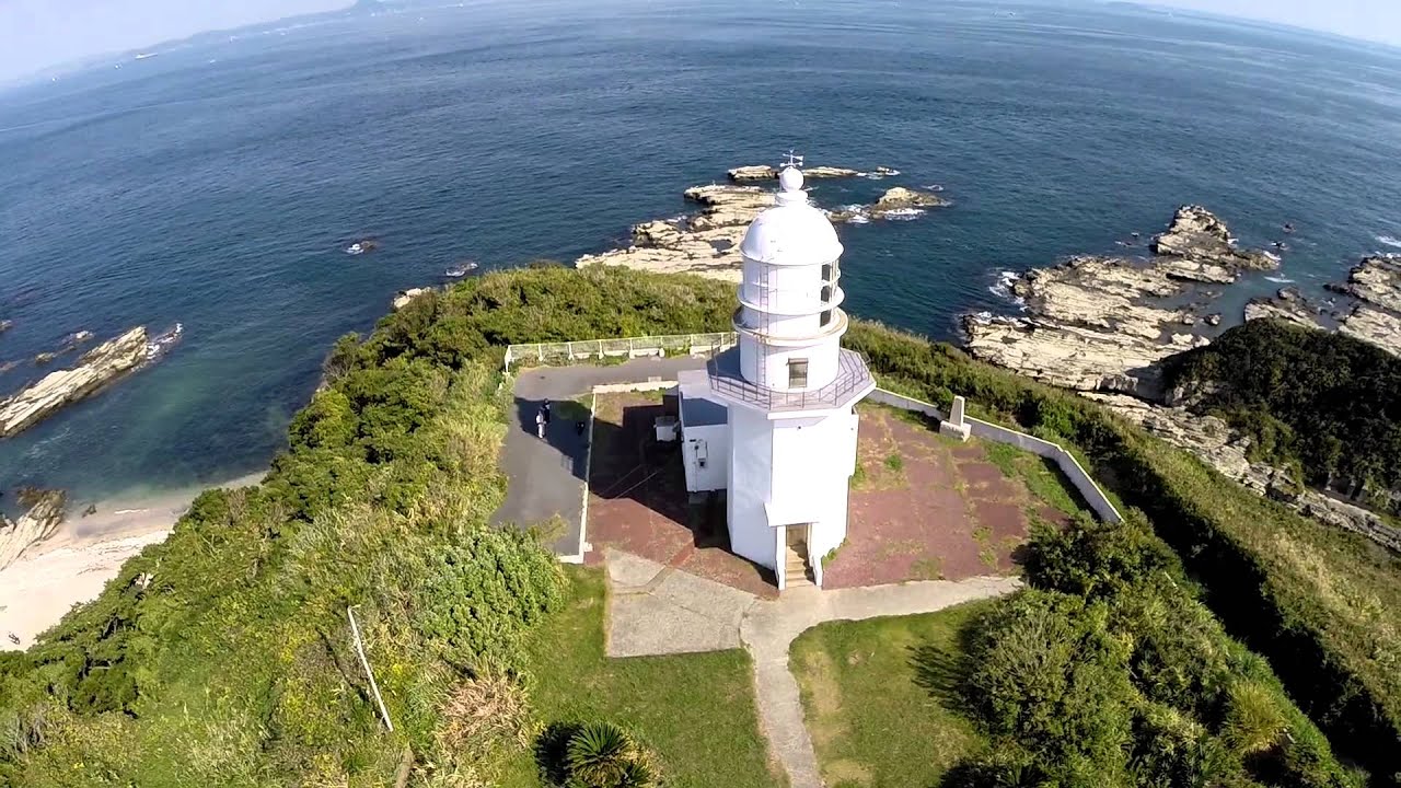 剱埼灯台（燈光会） - YouTube