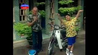 Hai Con Nuoi Ga Trong (Duy Phuong, Duy Phuoc)