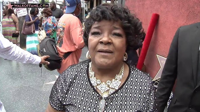 GOSPEL SINGER SHIRLEY CAESAR HONORED WITH HOLLYWOOD WALK OF FAME STAR - YouTube